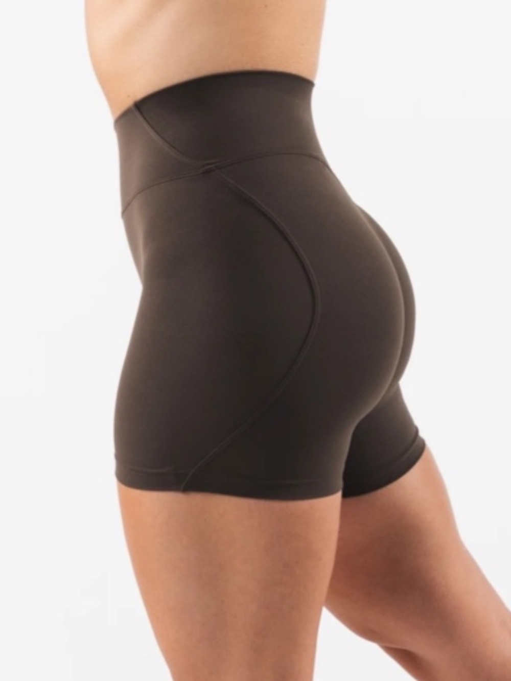 Alphalete Aura Active Shorts size L NWT